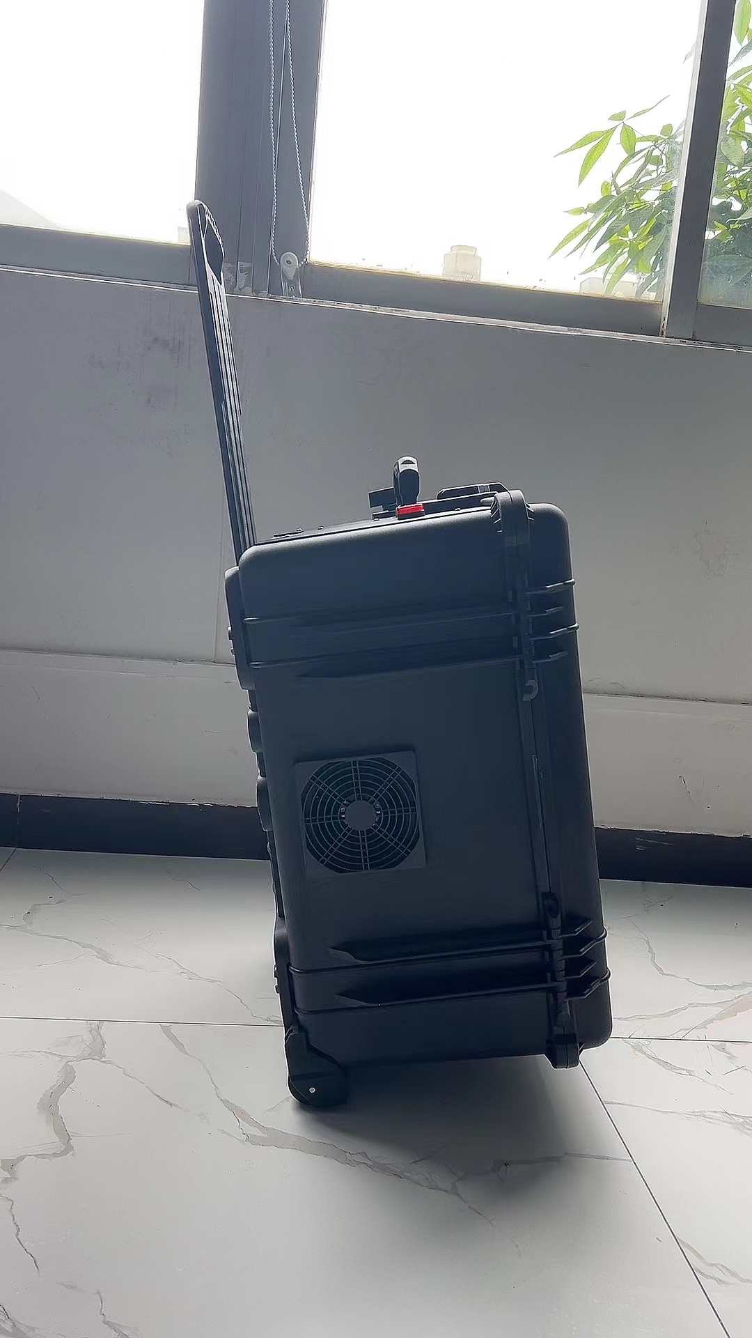 连城手拉箱型移动通信干扰器
